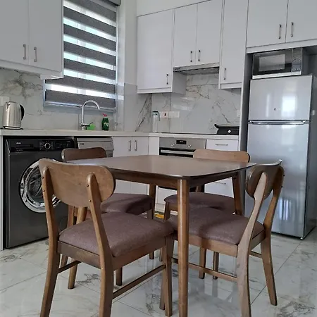 Icebuild Apartment